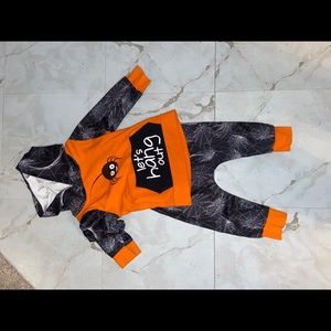 Halloween hoodie w/pants to match size 24 months